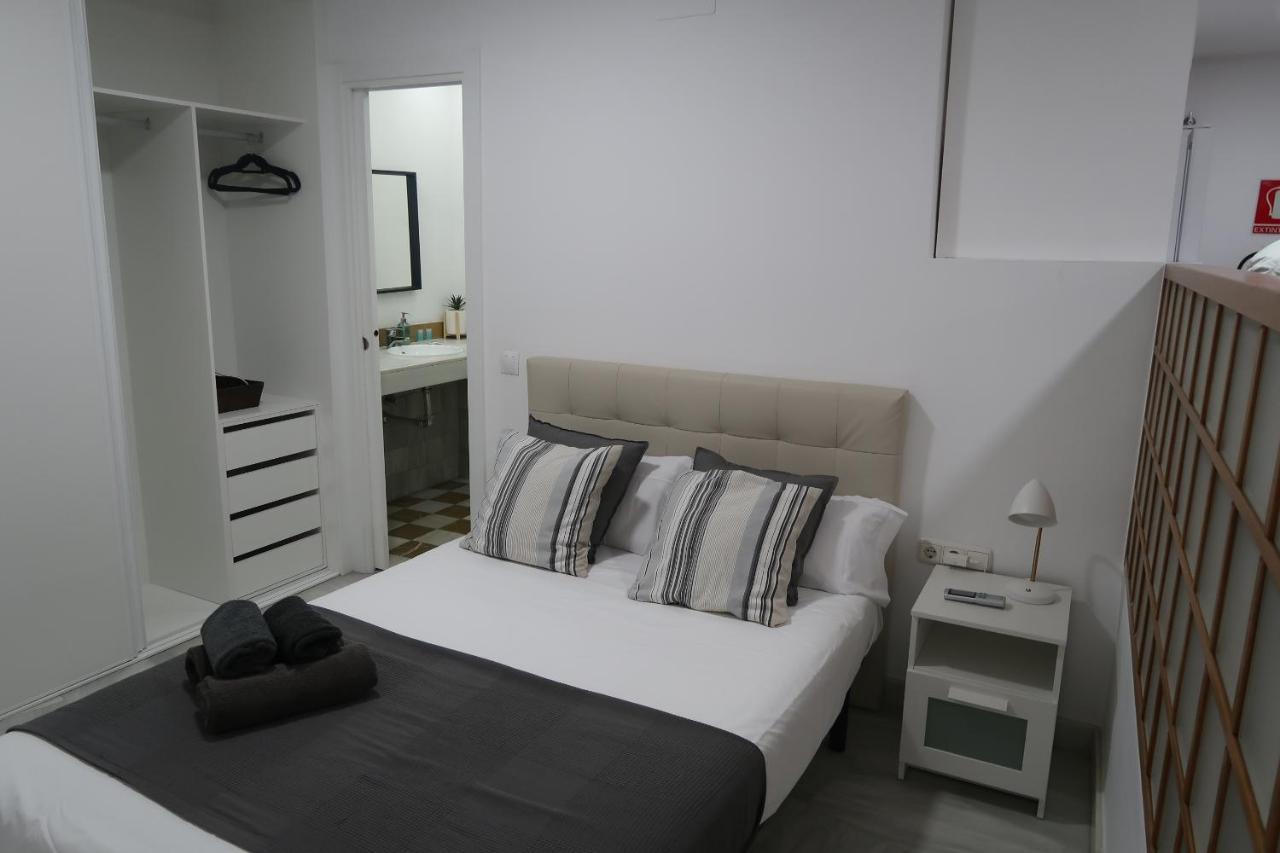 J & E Malaga Center Apartamentos Luaran gambar