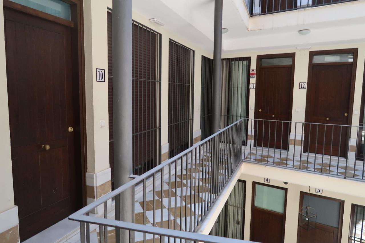 J & E Malaga Center Apartamentos Luaran gambar