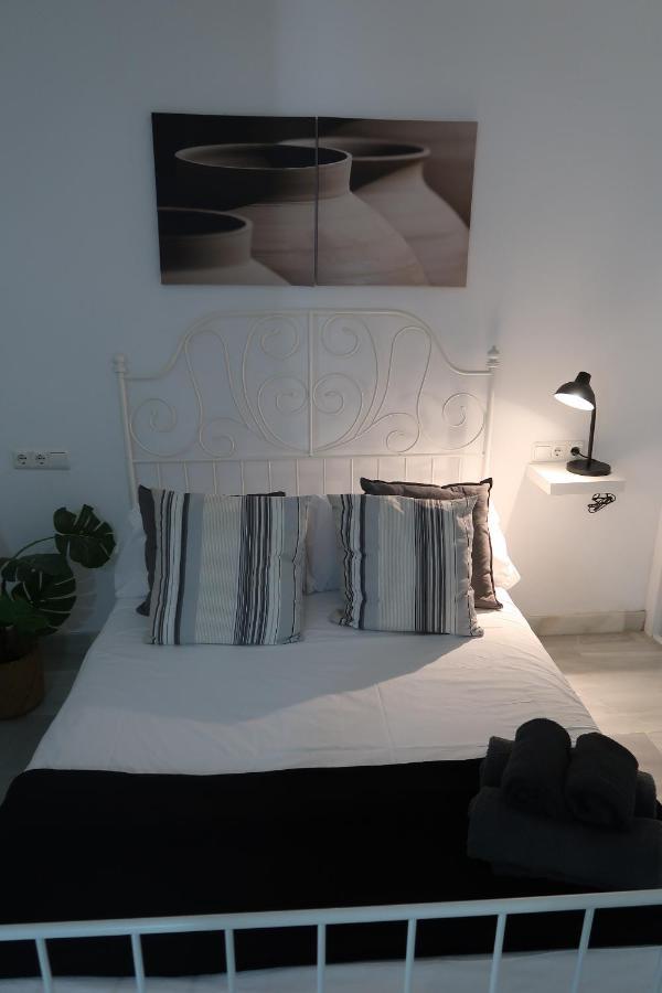 J & E Malaga Center Apartamentos Luaran gambar