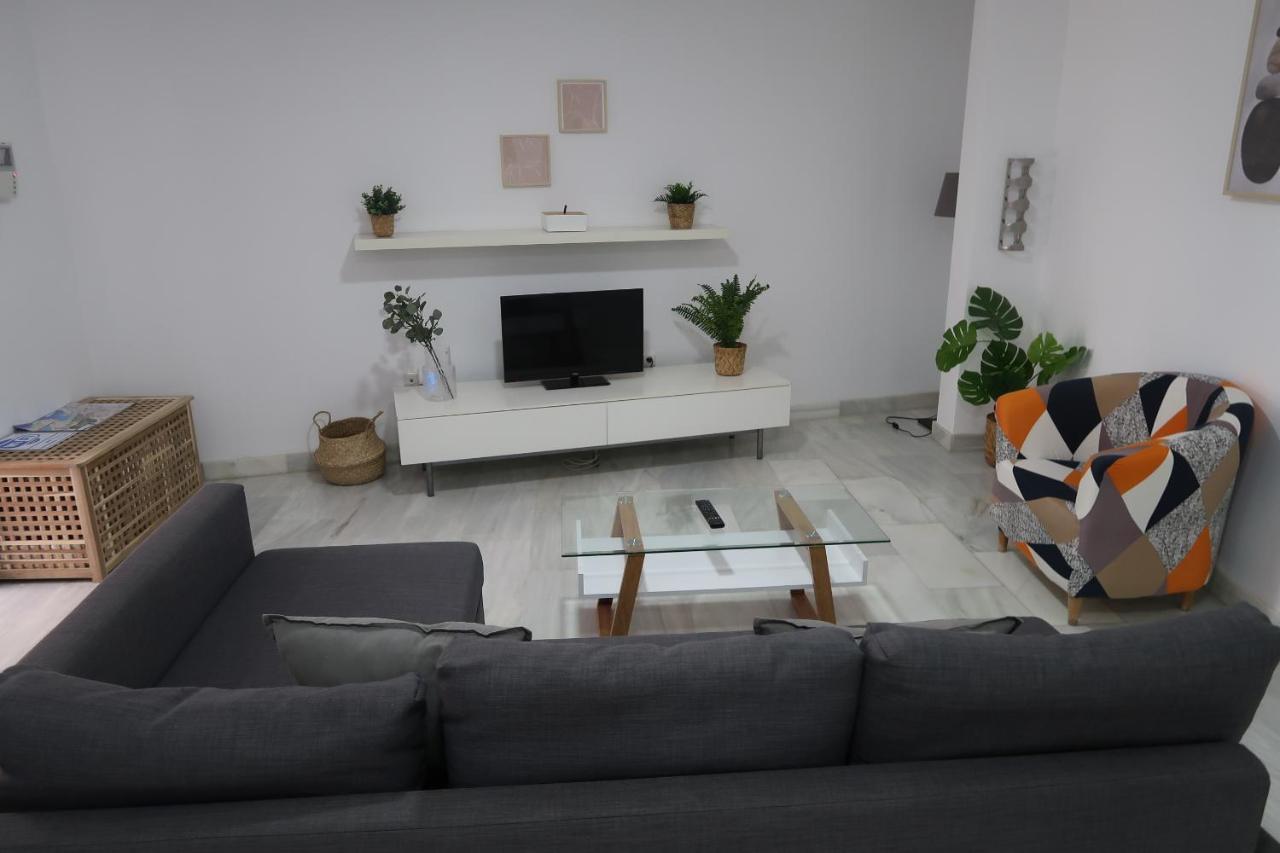 J & E Malaga Center Apartamentos Luaran gambar