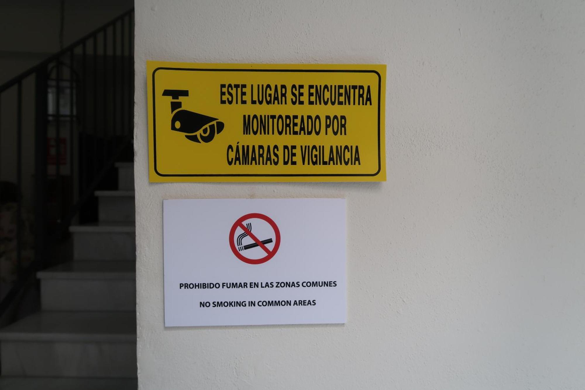 J & E Malaga Center Apartamentos Luaran gambar