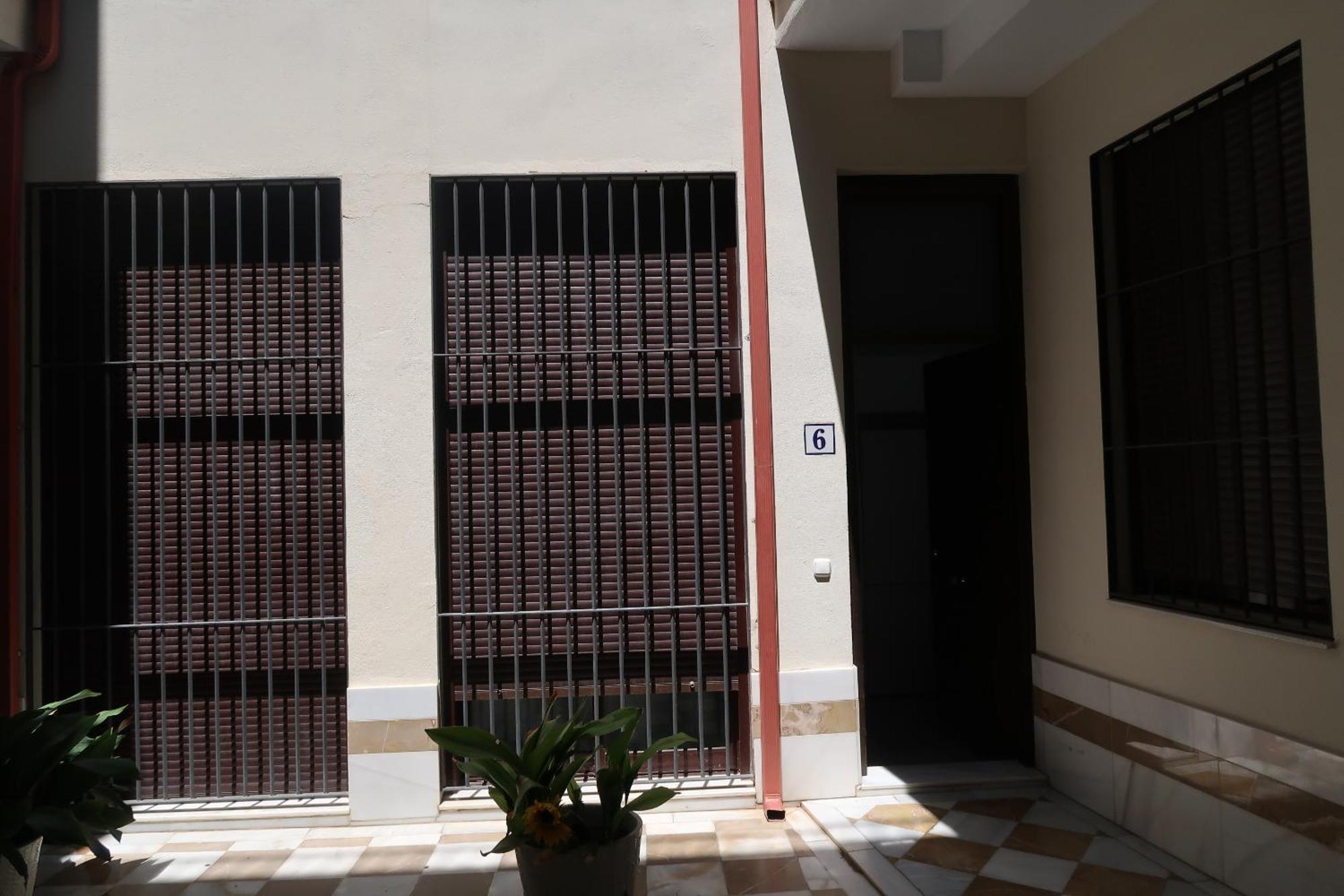 J & E Malaga Center Apartamentos Luaran gambar