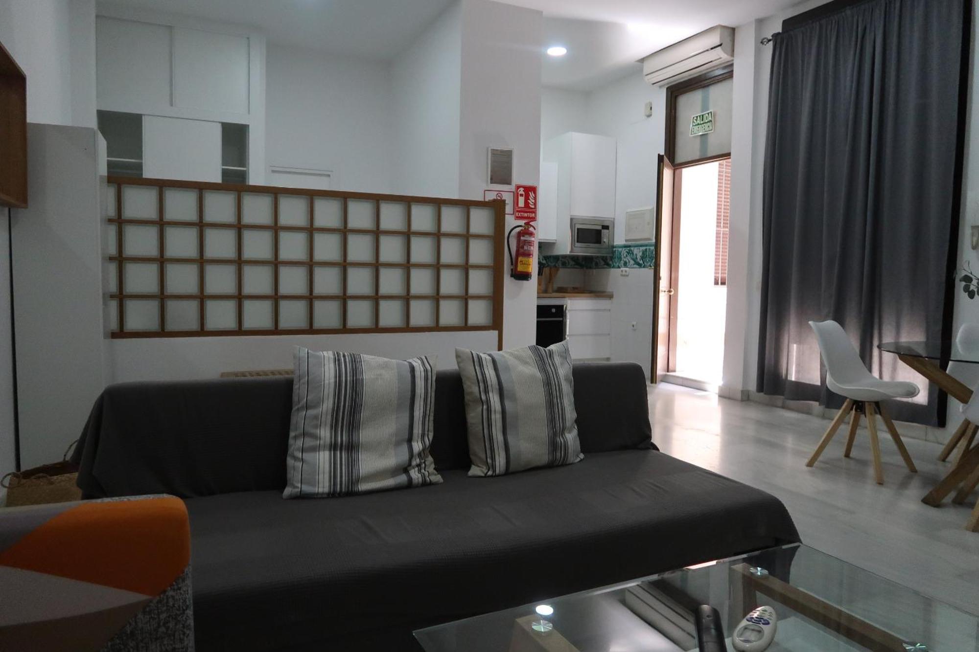 J & E Malaga Center Apartamentos Luaran gambar