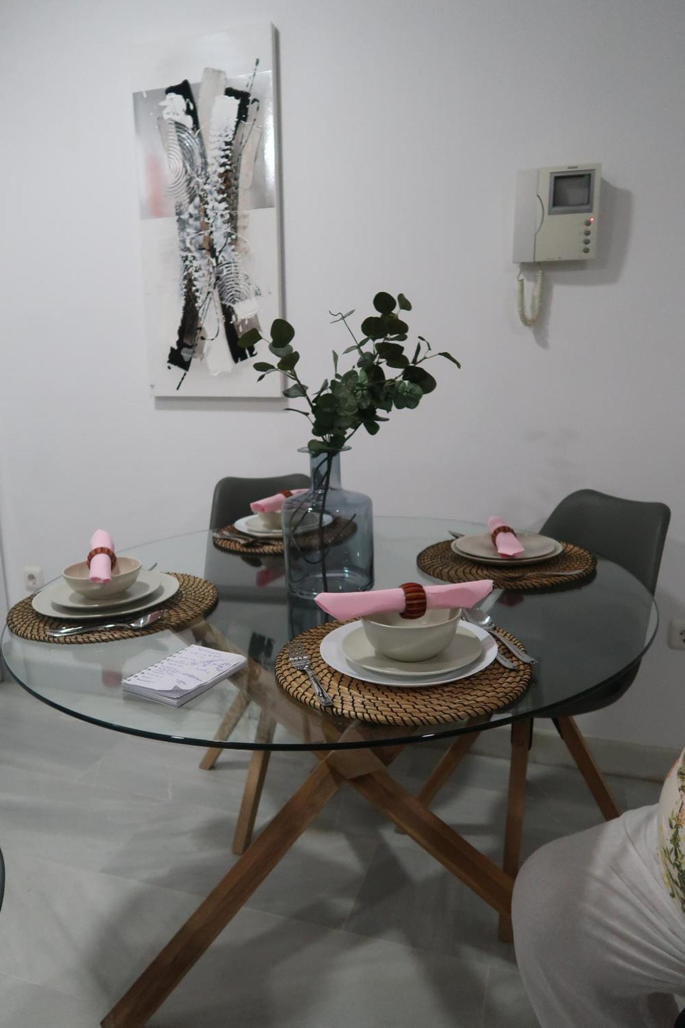 J & E Malaga Center Apartamentos Luaran gambar
